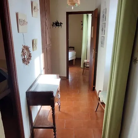 Maison De Village Sur La Citadelle De