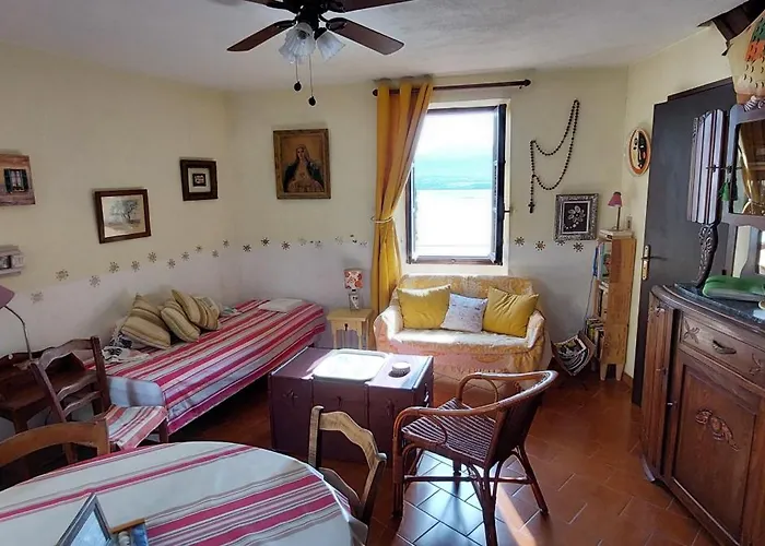 Maison De Village Sur La Citadelle De * Calvi (Corsica)